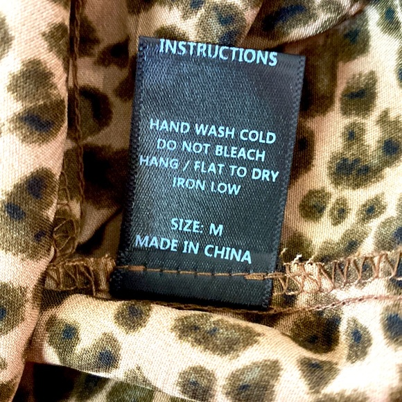 William B Cheetah Print Long Blouson Sleeve Ruched Back Crop Top Size Medium - Picture 9 of 12